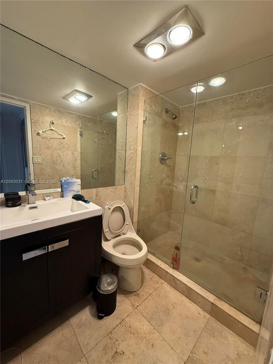 For Rent: $2,400 (2 beds, 2 baths, 1096 Square Feet)