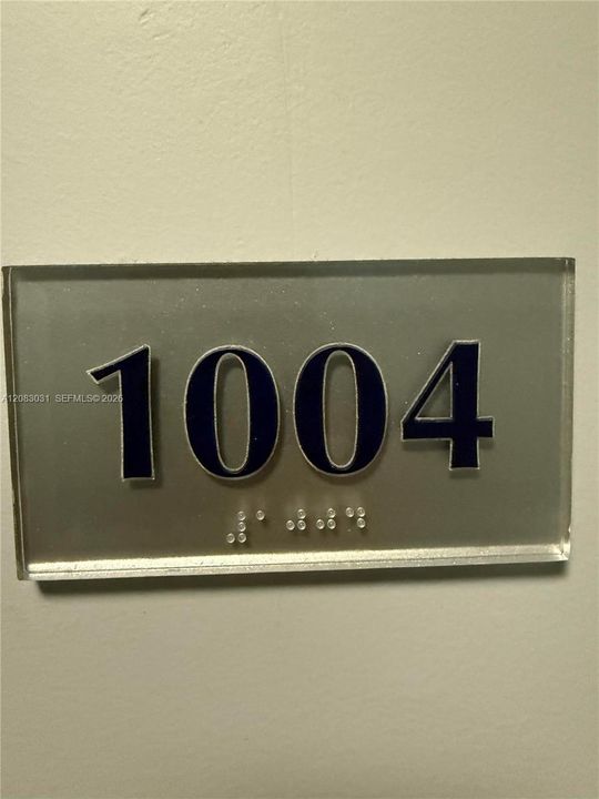 For Rent: $2,400 (2 beds, 2 baths, 1096 Square Feet)