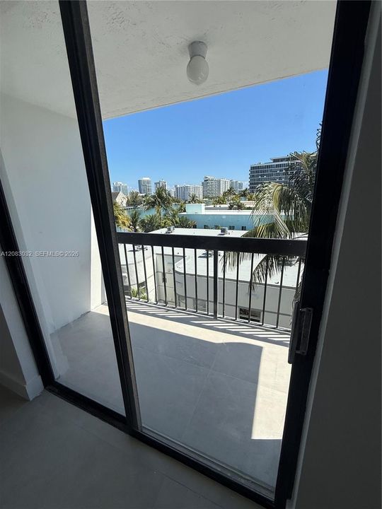 En Venta: $270,000 (1 camas, 1 baños, 686 Pies cuadrados)