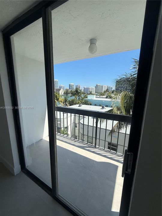 En Venta: $270,000 (1 camas, 1 baños, 686 Pies cuadrados)