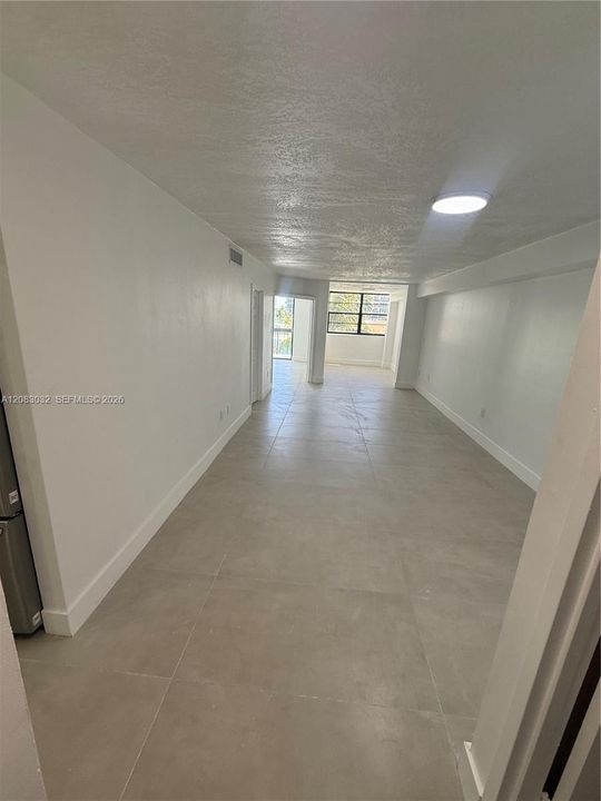 En Venta: $270,000 (1 camas, 1 baños, 686 Pies cuadrados)