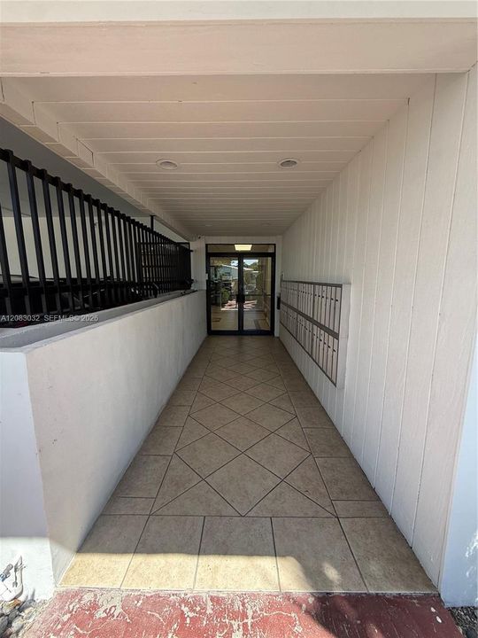 En Venta: $270,000 (1 camas, 1 baños, 686 Pies cuadrados)