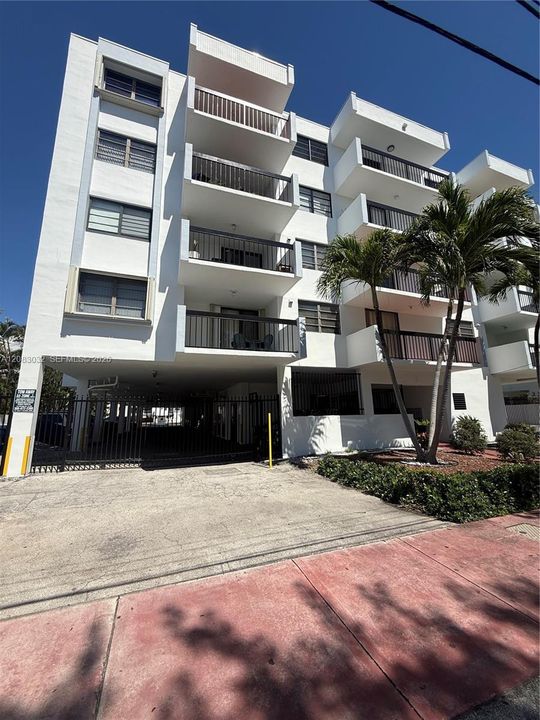En Venta: $270,000 (1 camas, 1 baños, 686 Pies cuadrados)