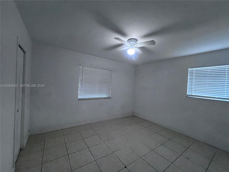 En Renta: $2,800 (3 camas, 1 baños, 1000 Pies cuadrados)