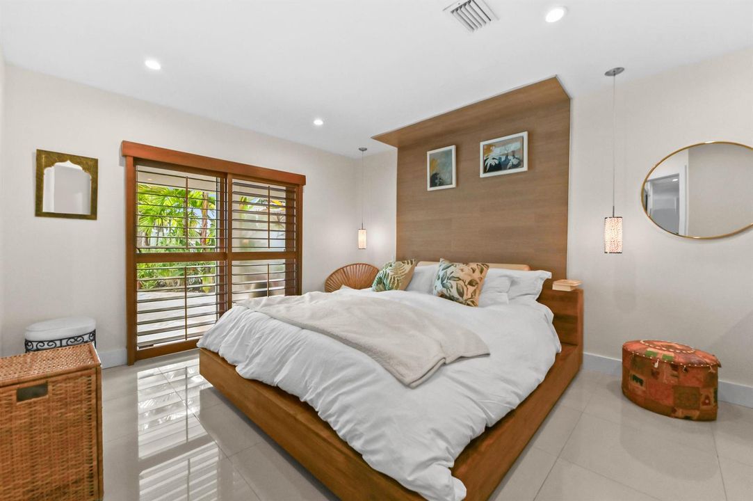 22 Bedroom 03