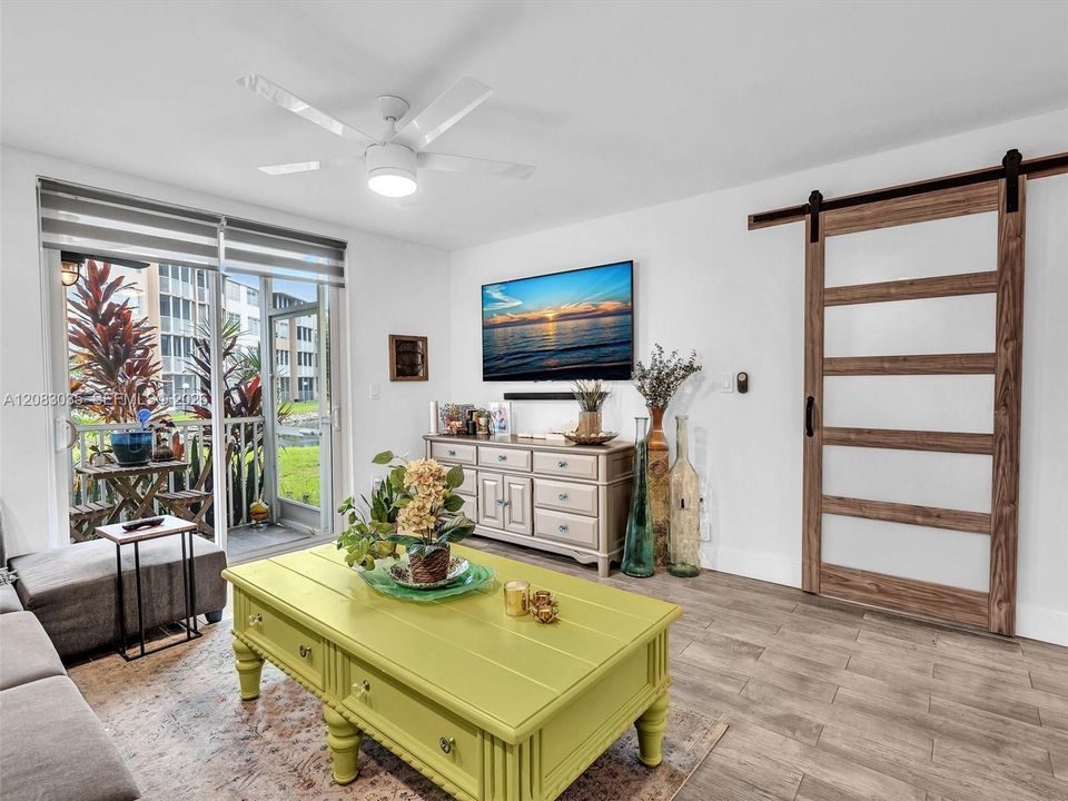 В аренду: $1,850 (1 спален, 1 ванн, 686 Квадратных фут)