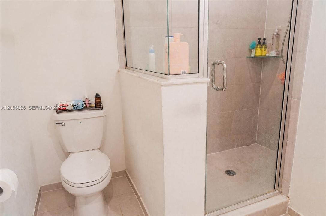 For Sale: $394,900 (4 beds, 2 baths, 1820 Square Feet)
