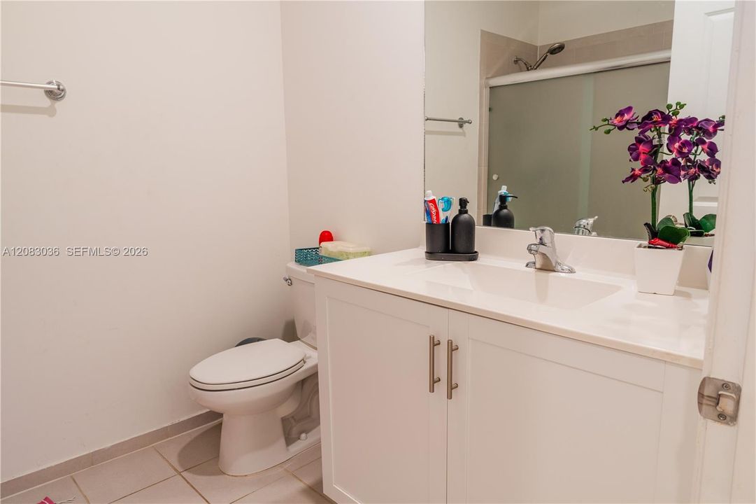 For Sale: $394,900 (4 beds, 2 baths, 1820 Square Feet)