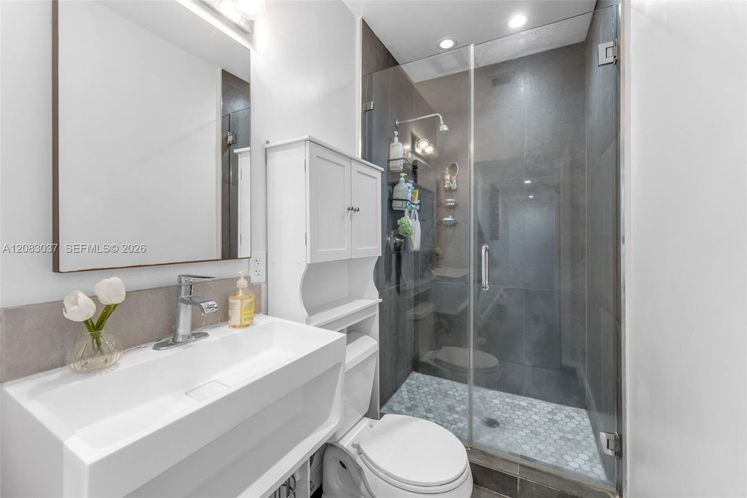 En Renta: $4,850 (4 camas, 3 baños, 1957 Pies cuadrados)