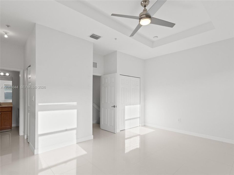For Sale: $269,000 (2 beds, 2 baths, 1290 Square Feet)