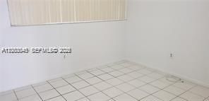 В аренду: $2,100 (2 спален, 2 ванн, 883 Квадратных фут)