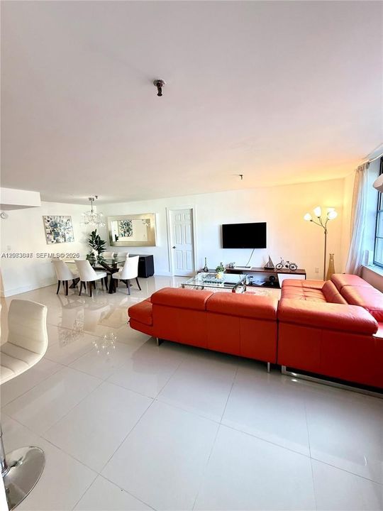 En Venta: $230,000 (2 camas, 2 baños, 1197 Pies cuadrados)