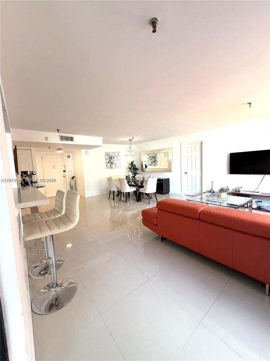En Venta: $230,000 (2 camas, 2 baños, 1197 Pies cuadrados)