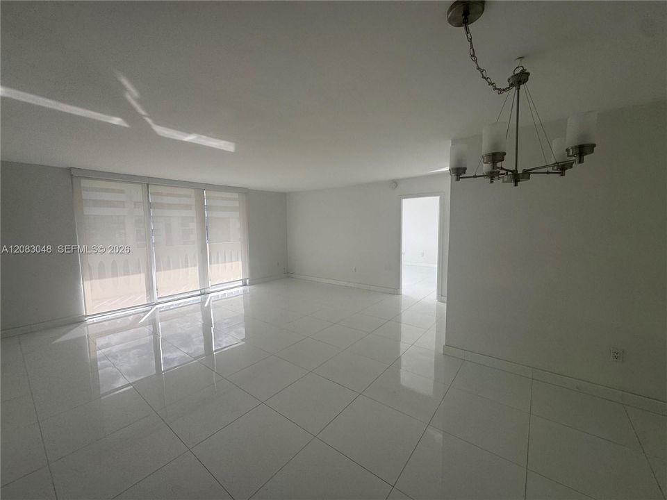 En Venta: $595,000 (2 camas, 2 baños, 1093 Pies cuadrados)