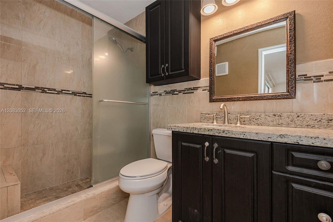 В аренду: $3,400 (3 спален, 3 ванн, 1686 Квадратных фут)