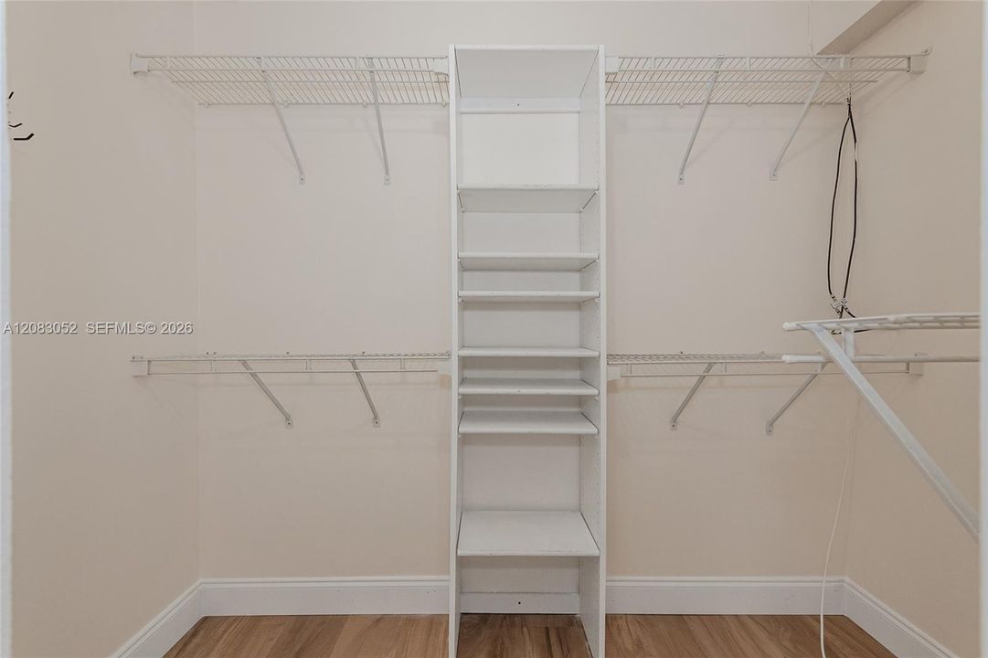 В аренду: $3,400 (3 спален, 3 ванн, 1686 Квадратных фут)