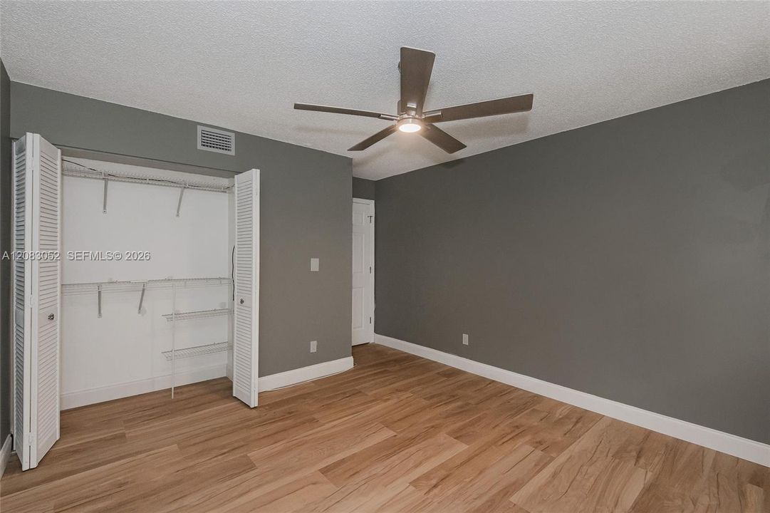 В аренду: $3,400 (3 спален, 3 ванн, 1686 Квадратных фут)