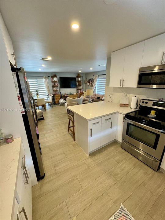For Rent: $3,600 (3 beds, 2 baths, 1078 Square Feet)