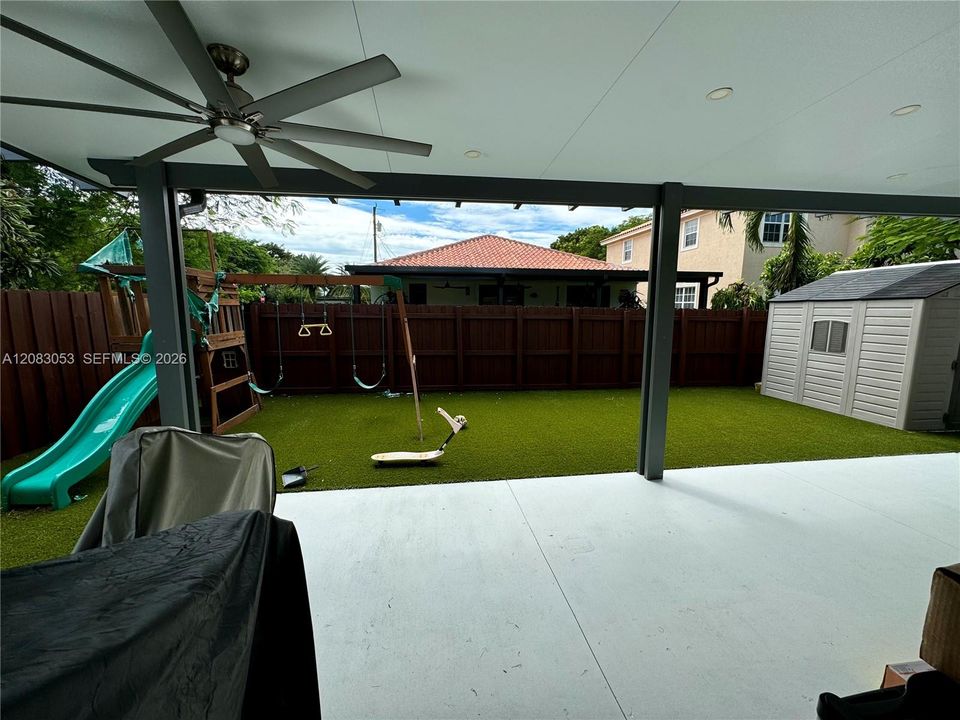 For Rent: $3,600 (3 beds, 2 baths, 1078 Square Feet)
