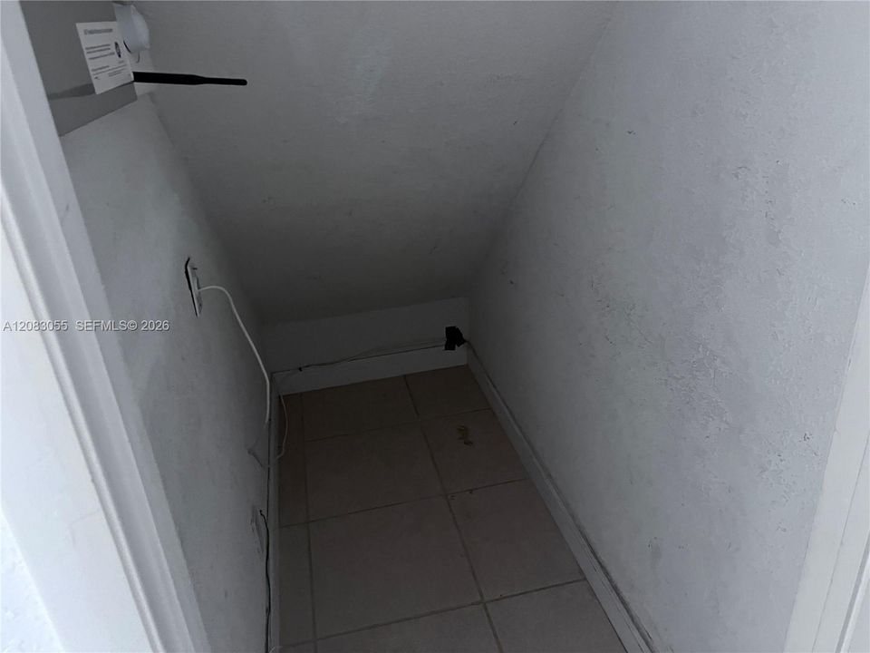 В аренду: $1,950 (2 спален, 1 ванн, 938 Квадратных фут)