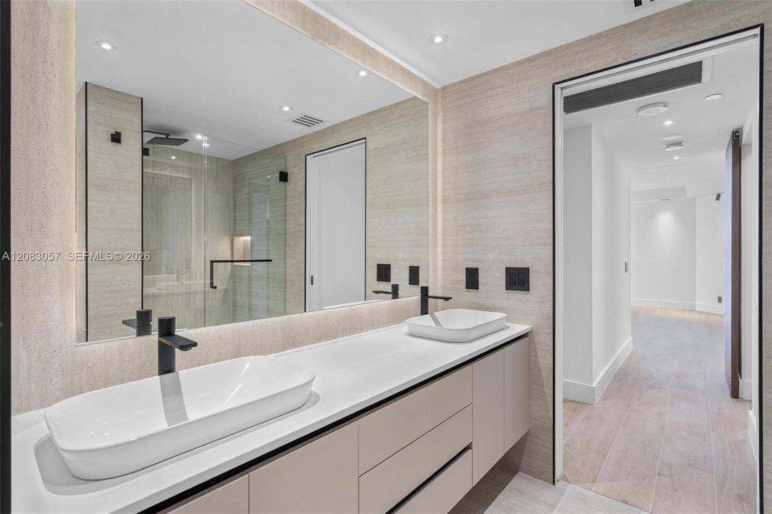 В аренду: $5,500 (3 спален, 2 ванн, 1337 Квадратных фут)