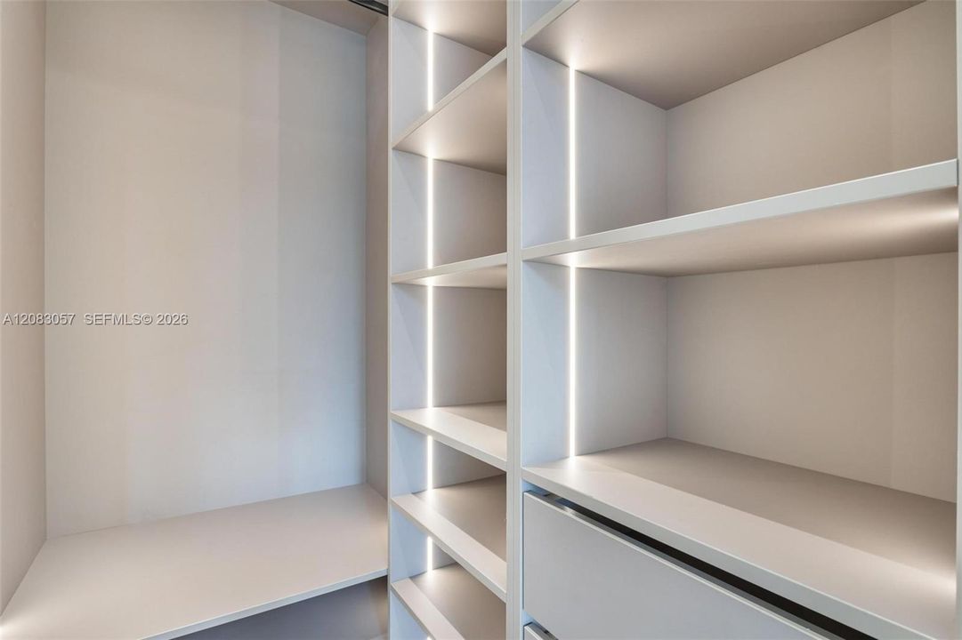 В аренду: $5,500 (3 спален, 2 ванн, 1337 Квадратных фут)