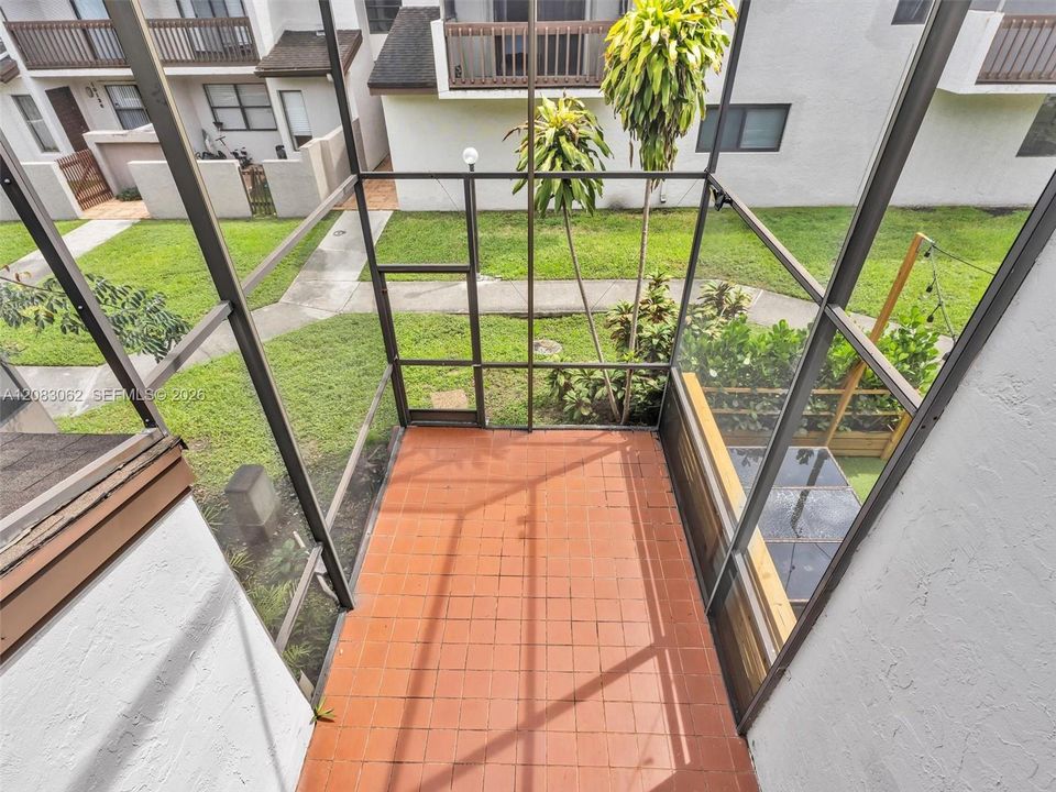 For Sale: $429,900 (2 beds, 2 baths, 1392 Square Feet)