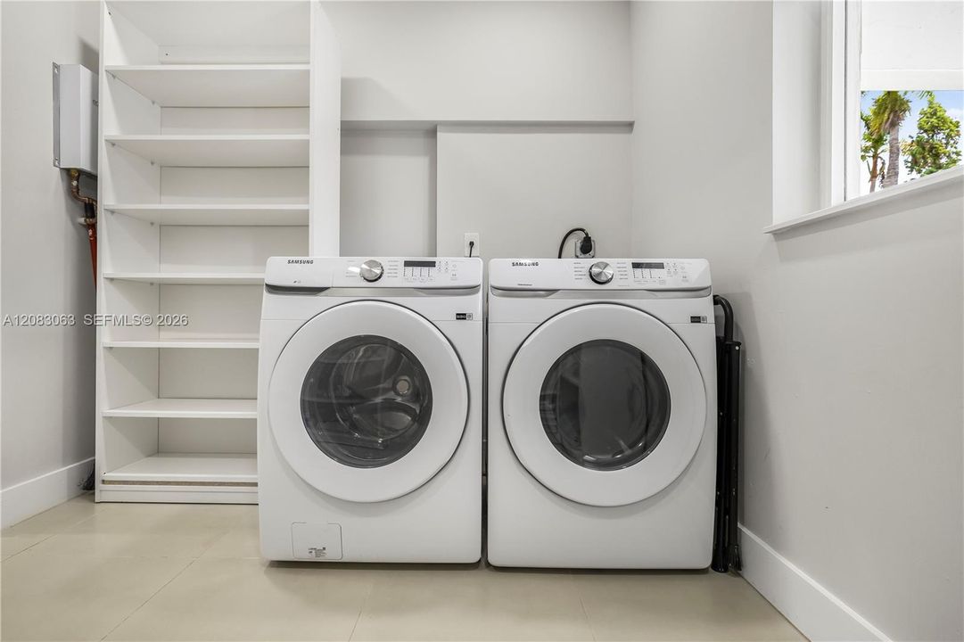 На продажу: $939,000 (3 спален, 2 ванн, 1460 Квадратных фут)