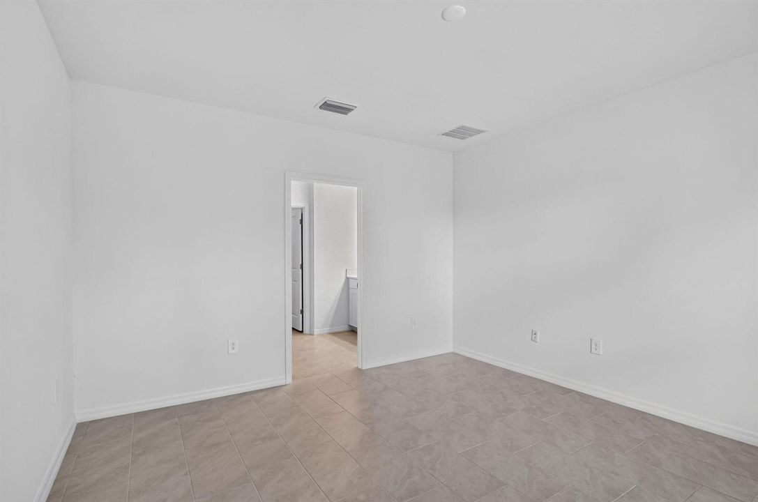 28-web-or-mls-P1387185
