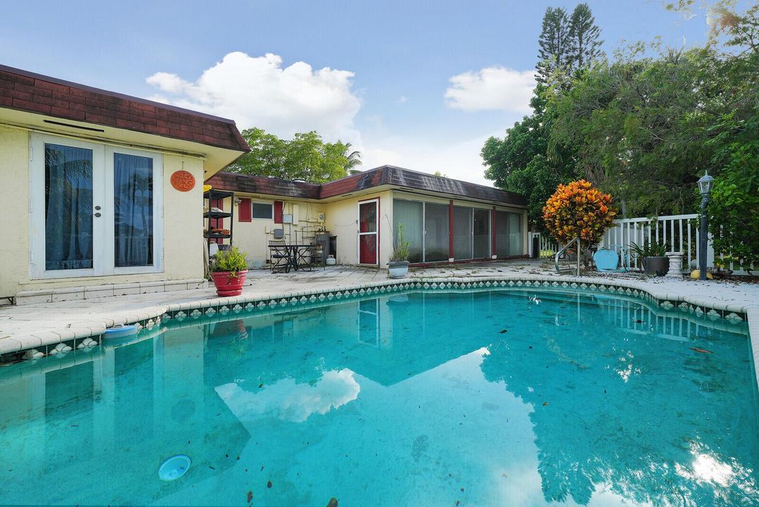 Private Pool