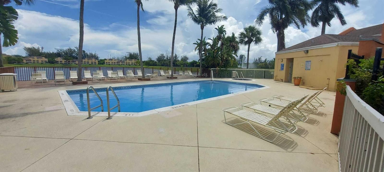 Pool.