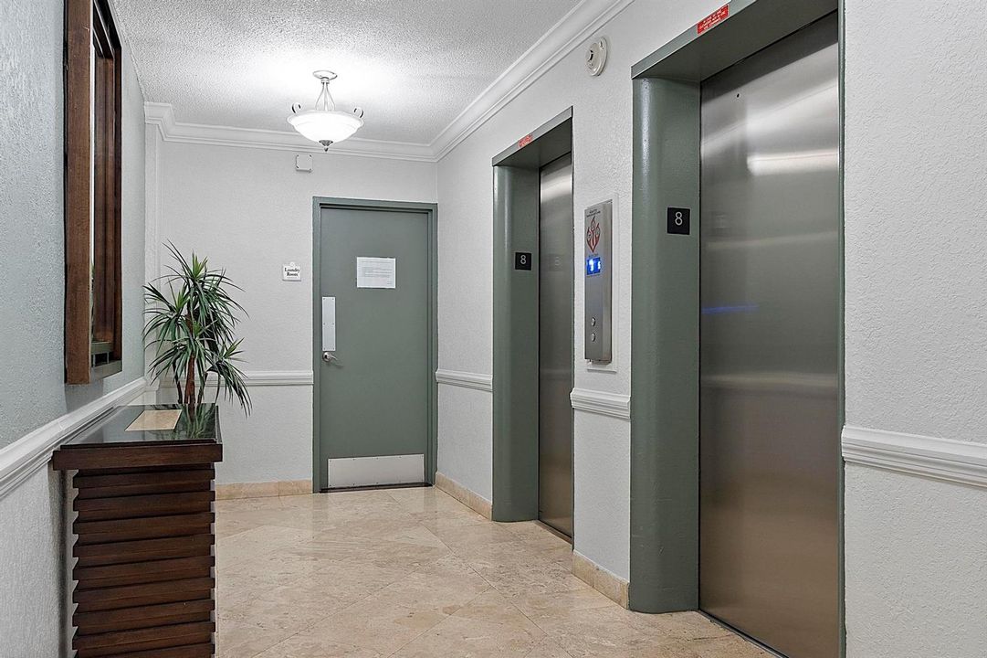 2900 NE 30th St - # 8J - 147