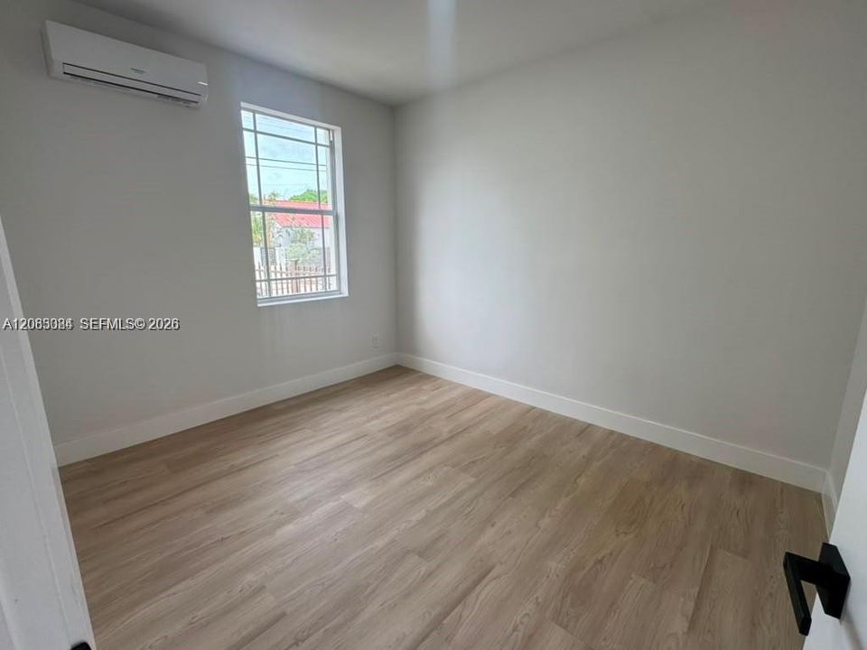 For Rent: $1,750 (1 beds, 1 baths, 598 Square Feet)
