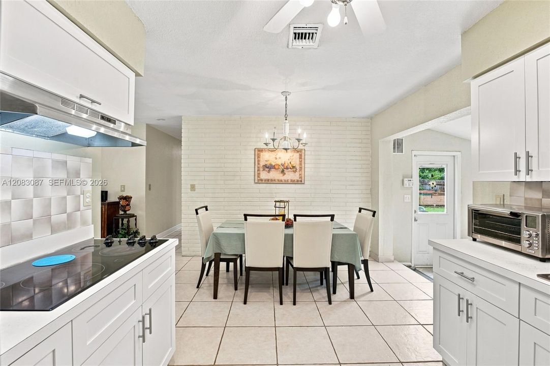 For Sale: $479,000 (4 beds, 2 baths, 1554 Square Feet)