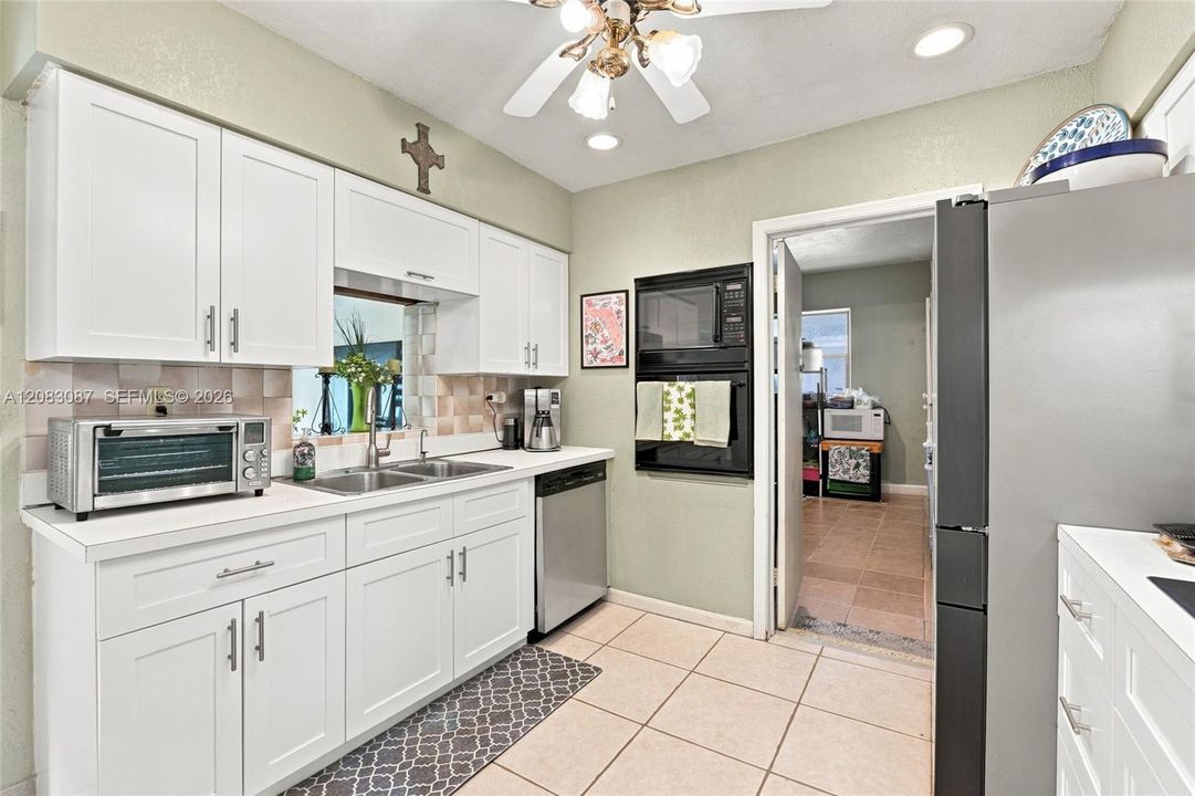 For Sale: $479,000 (4 beds, 2 baths, 1554 Square Feet)