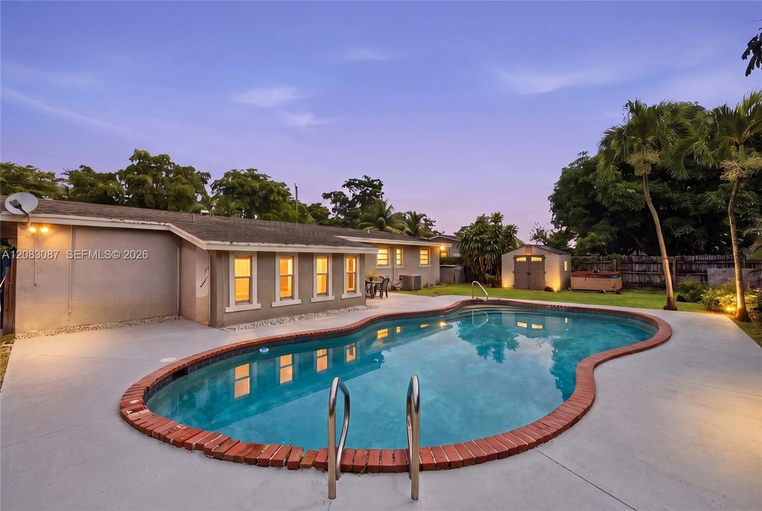 For Sale: $479,000 (4 beds, 2 baths, 1554 Square Feet)