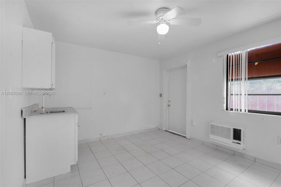 En Venta: $749,000 (5 camas, 5 baños, 2540 Pies cuadrados)