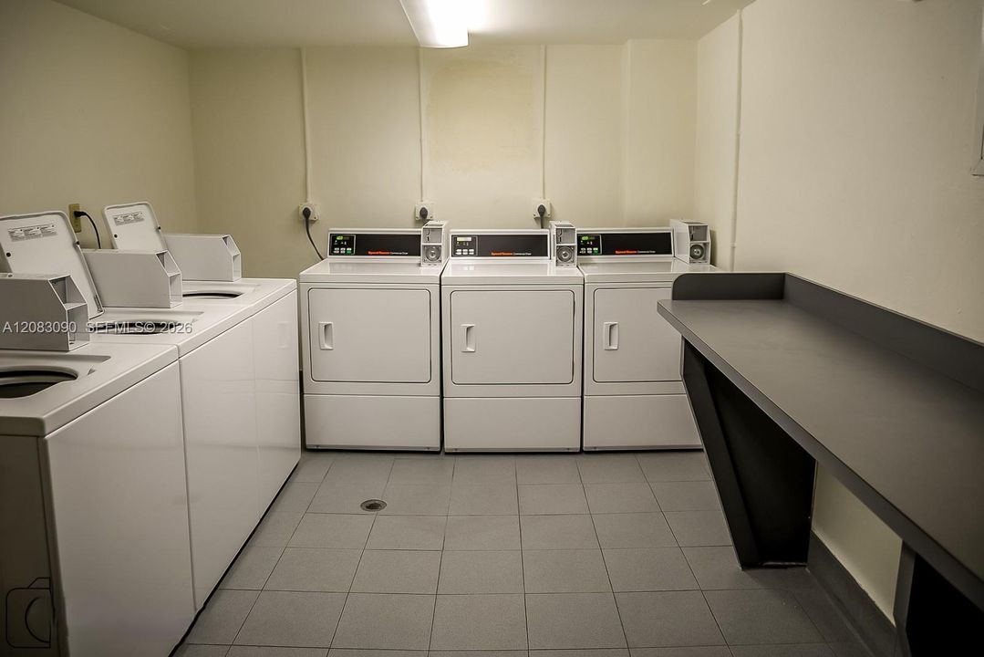 En Venta: $449,000 (1 camas, 1 baños, 675 Pies cuadrados)