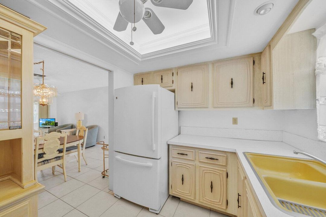 9 Kitchen (3)