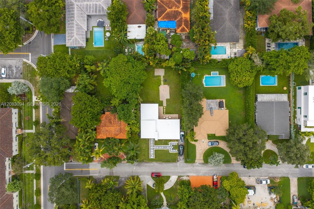 На продажу: $1,299,000 (3 спален, 1 ванн, 1646 Квадратных фут)