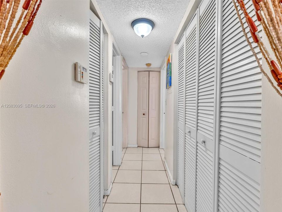 En Venta: $187,000 (2 camas, 2 baños, 835 Pies cuadrados)