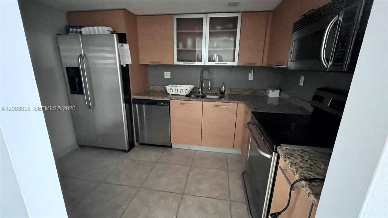 На продажу: $319,000 (1 спален, 2 ванн, 990 Квадратных фут)