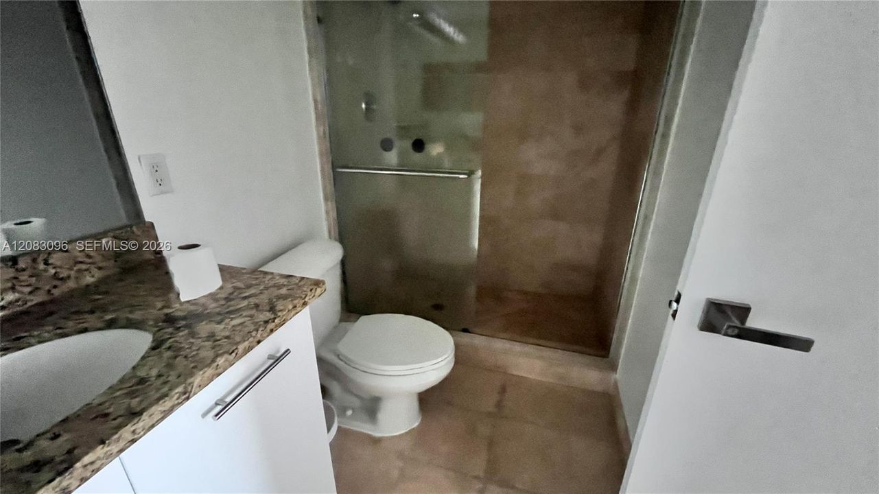 На продажу: $319,000 (1 спален, 2 ванн, 990 Квадратных фут)