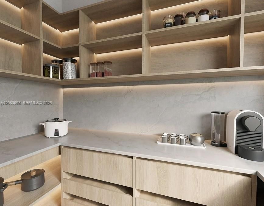 En Venta: $2,400,000 (4 camas, 4 baños, 2900 Pies cuadrados)