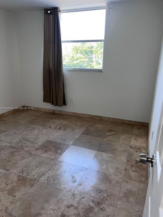 For Rent: $2,300 (2 beds, 2 baths, 900 Square Feet)