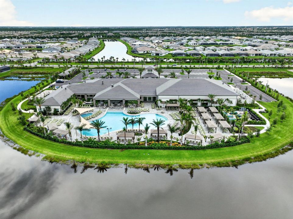 VALENCIA PARC CLUBHOUSE