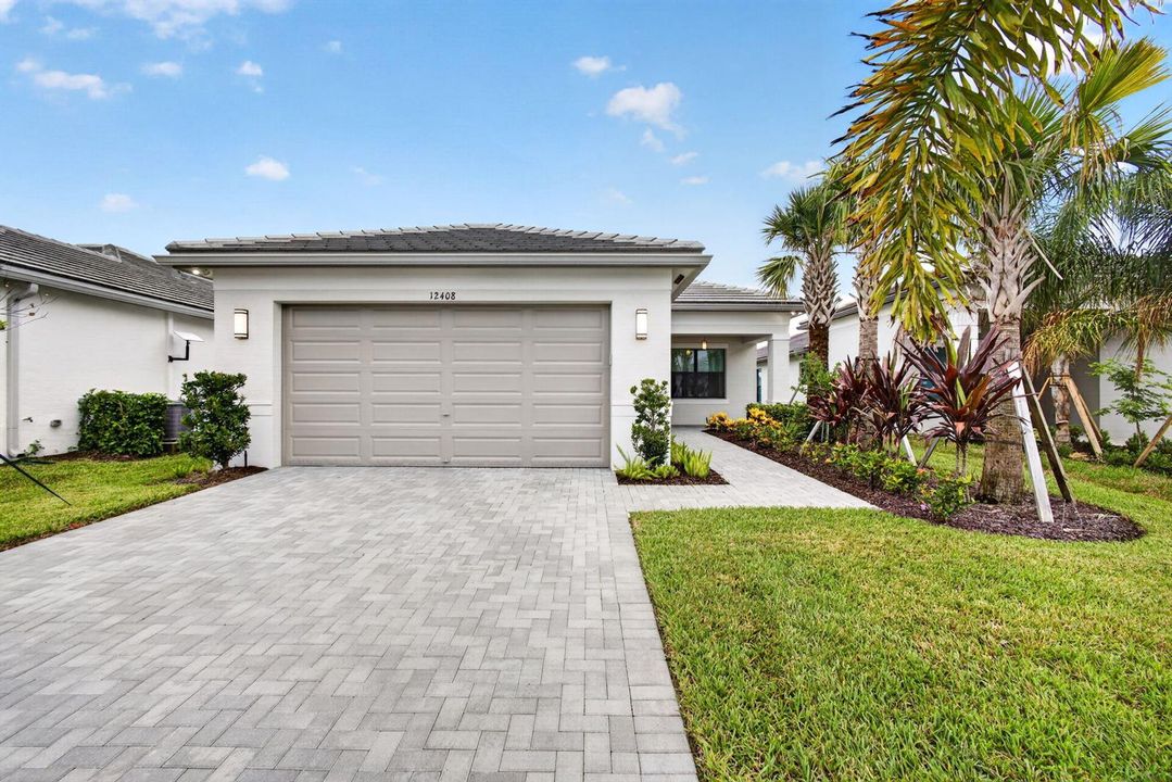 VALENCIA PARC 12408 SW Briny Bay Drive