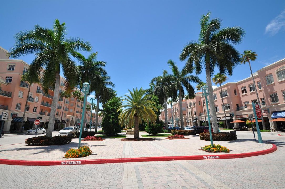 Boca Raton Mizner Park Nearby