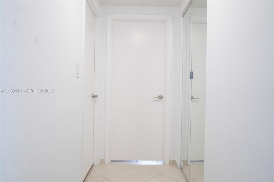 En Venta: $595,000 (2 camas, 2 baños, 1340 Pies cuadrados)
