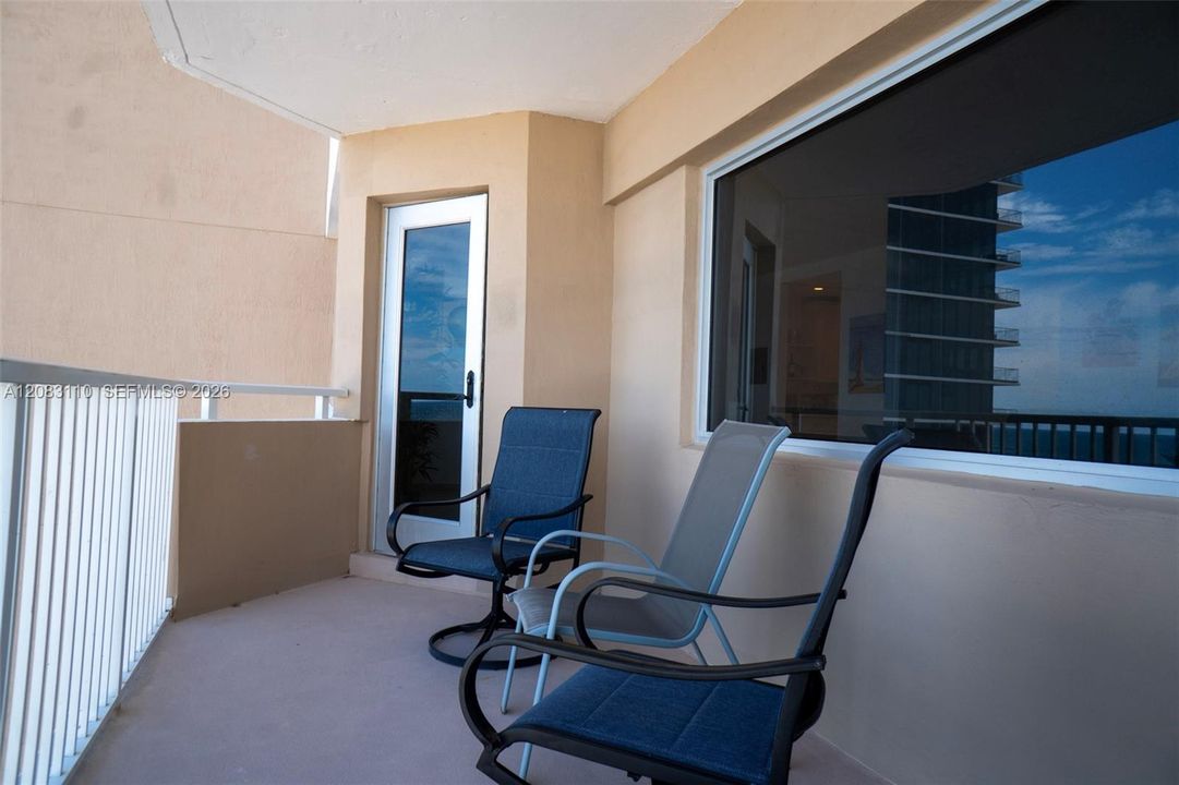 En Venta: $595,000 (2 camas, 2 baños, 1340 Pies cuadrados)